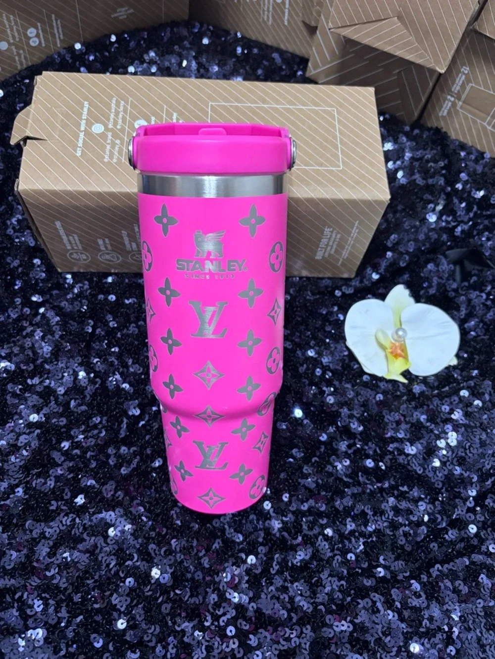 Bundle - Picture 2 of 7